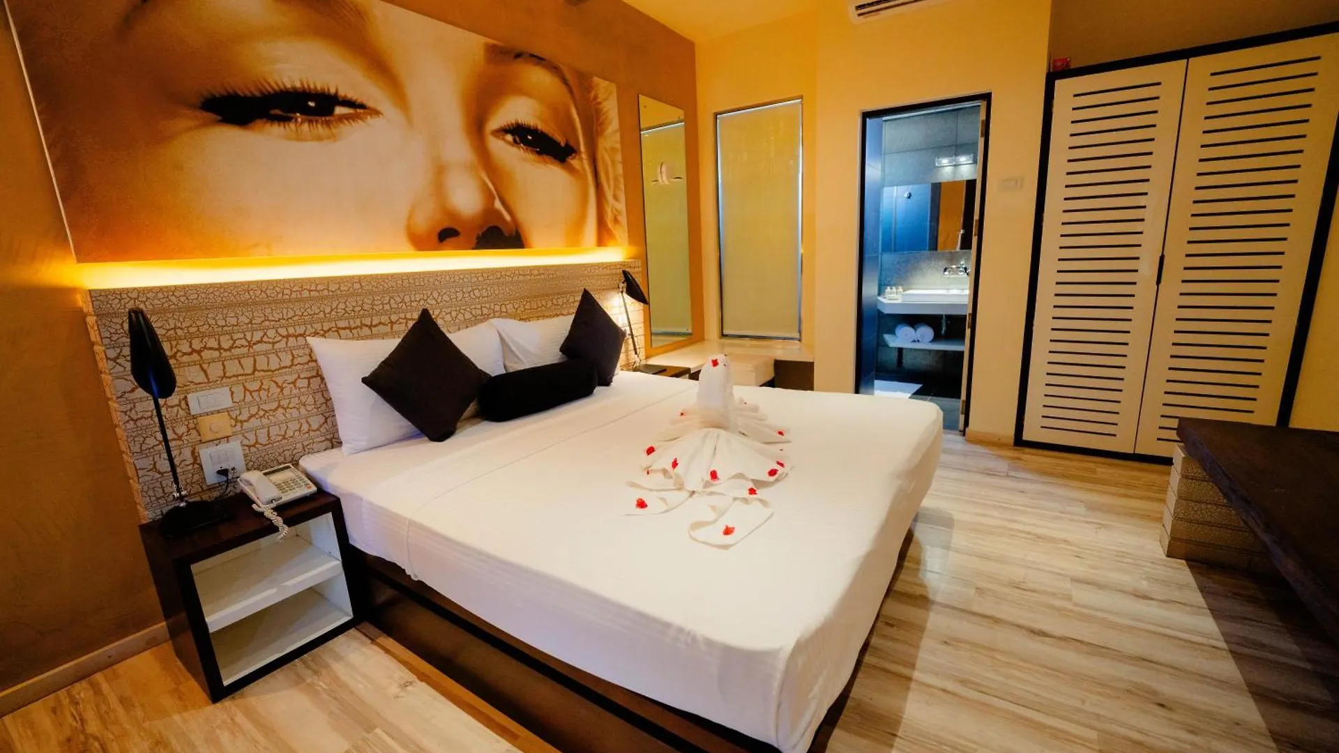 Stay At 3 Negombo